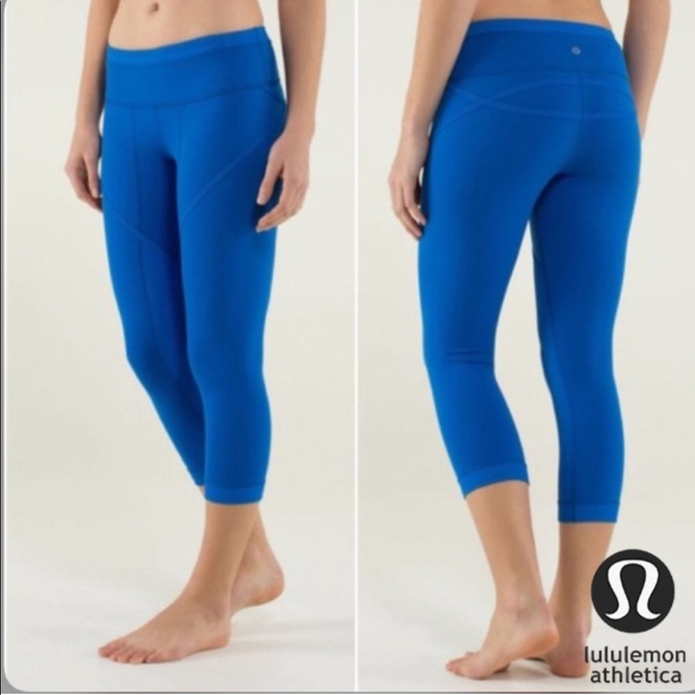 Lululemon Blue Roll Out Crop Size 6